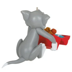 Hallmark Tom And Jerry™ What's For Lunch? Ornament -Hallmark Shop Tom and Jerry Lunch Box Keepsake Ornament 1899QXI6059 06