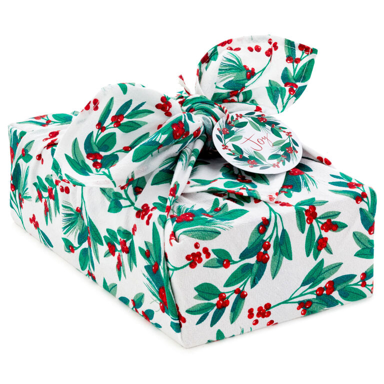 Front Page 44 Front Page -Hallmark Shop Greenery and Berries Christmas Fabric Gift Wrap With Tag 5XW2087 01